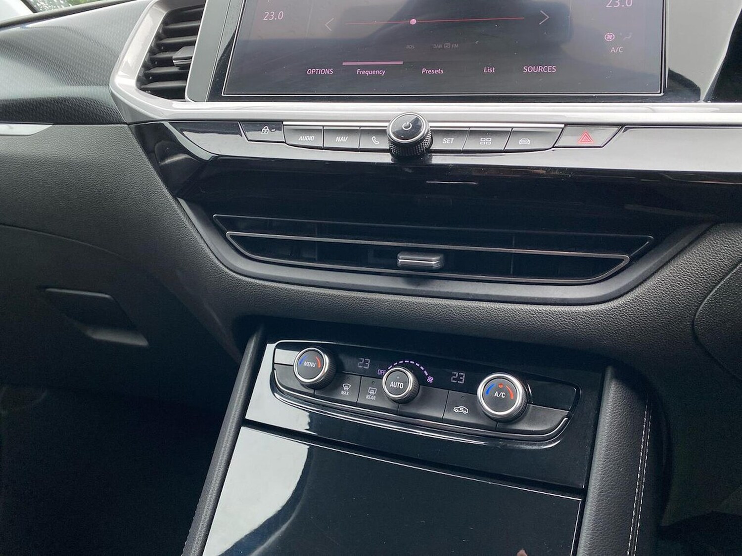 Used Vauxhall Grandland 2023 for sale - 76492444: Photo 12