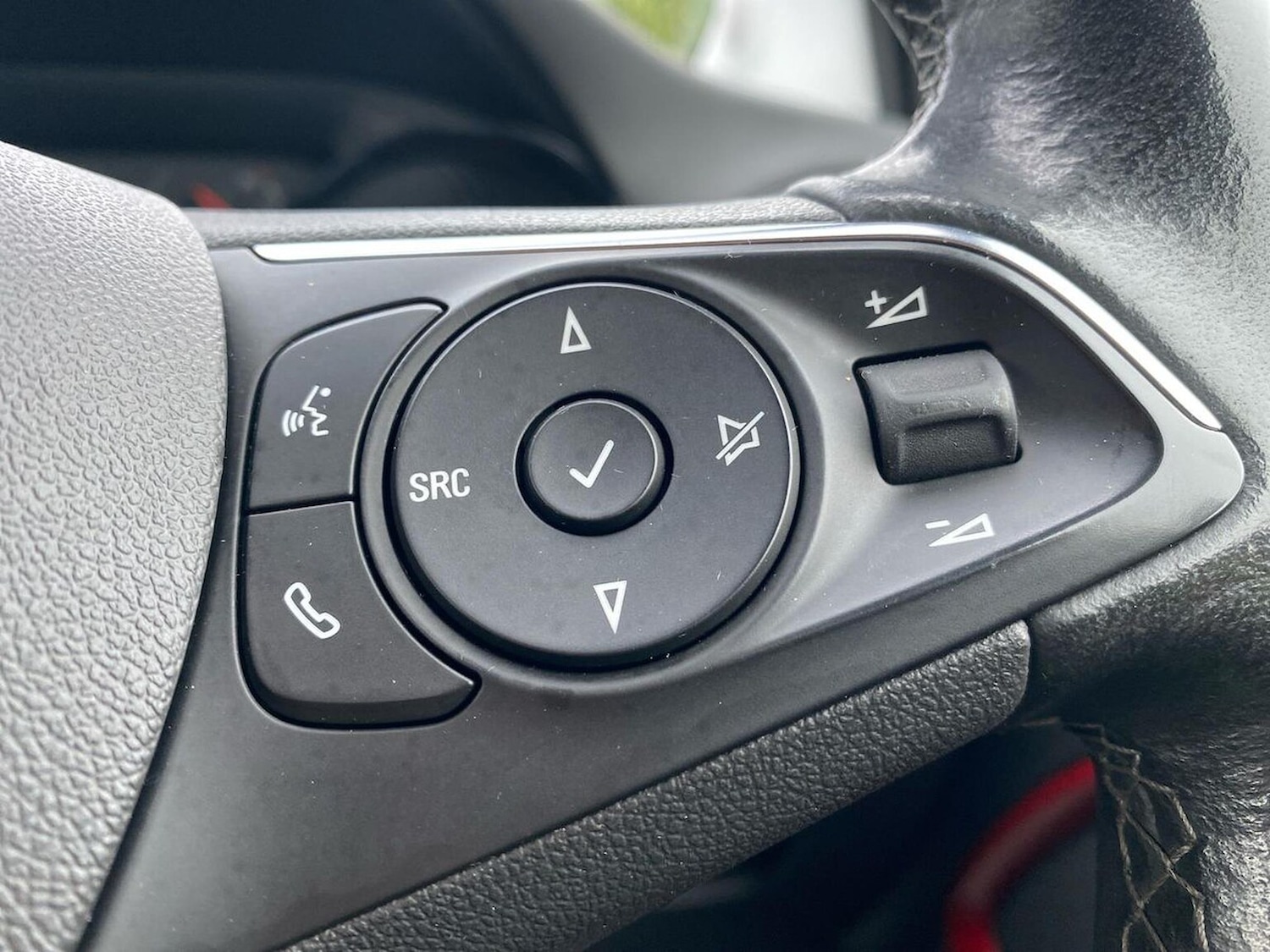 Used Vauxhall Crossland 2022 for sale - 76357898: Photo 26