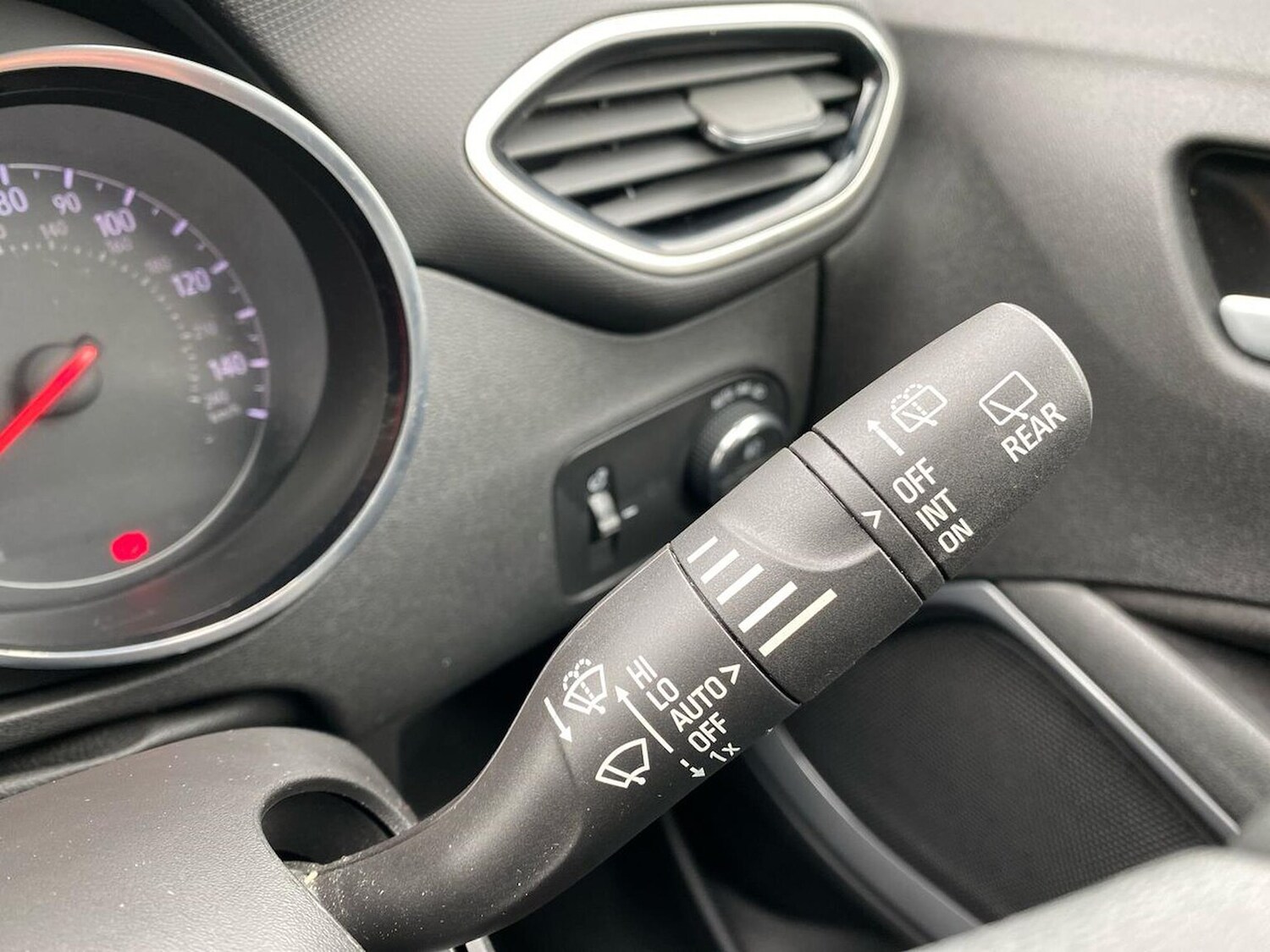 Used Vauxhall Crossland 2022 for sale - 78192462: Photo 28