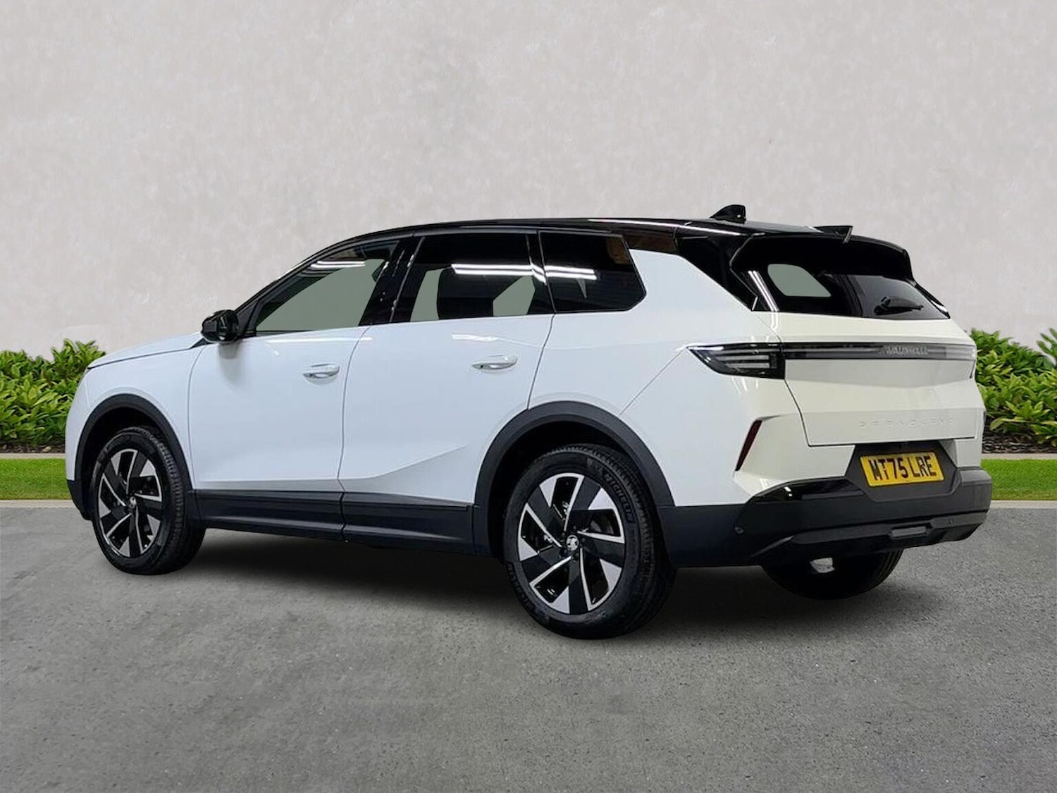 Used Vauxhall Grandland 2025 for sale - 76490710: Photo 2