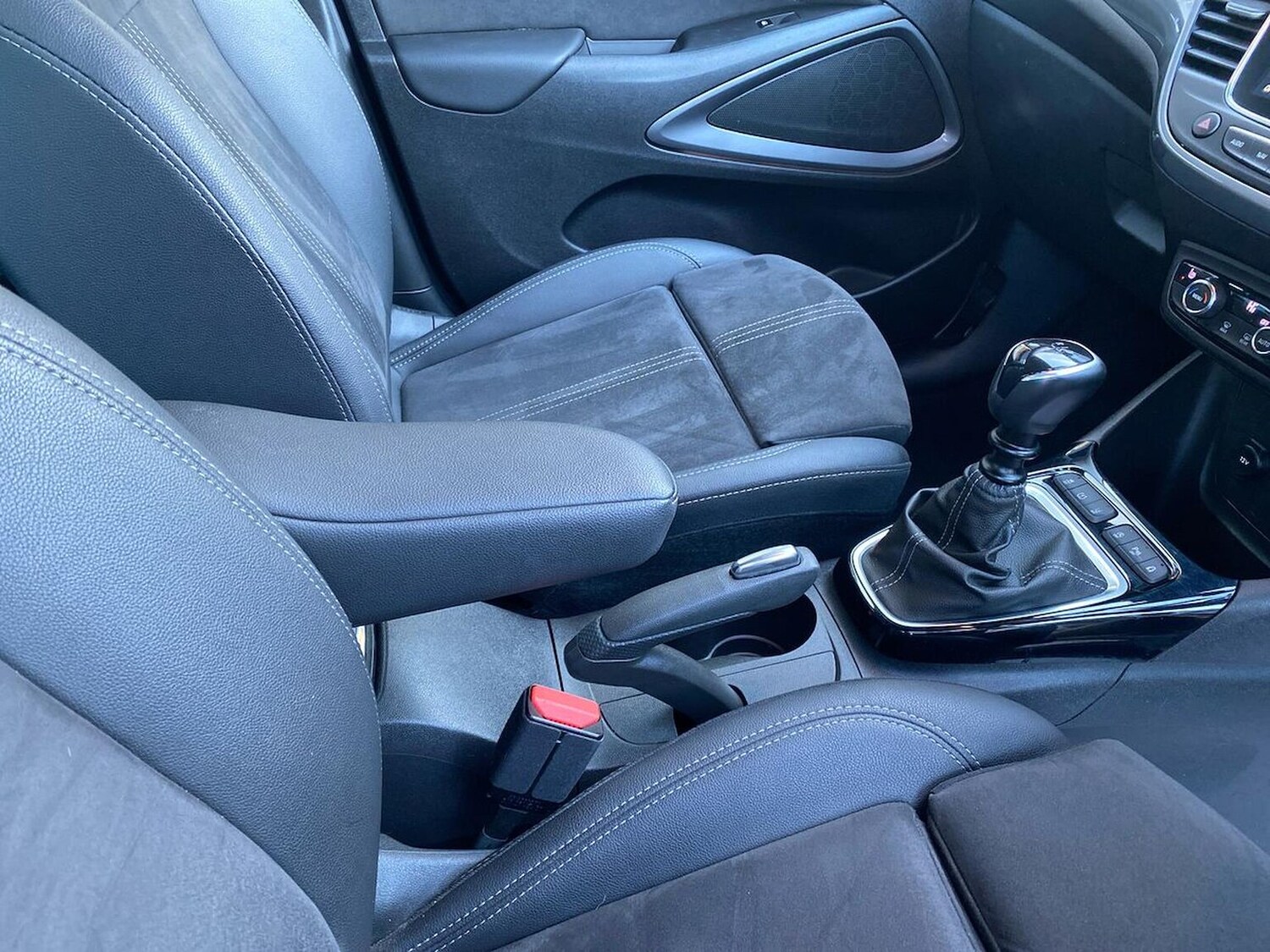 Used Vauxhall Crossland 2024 for sale - 76969948: Photo 13