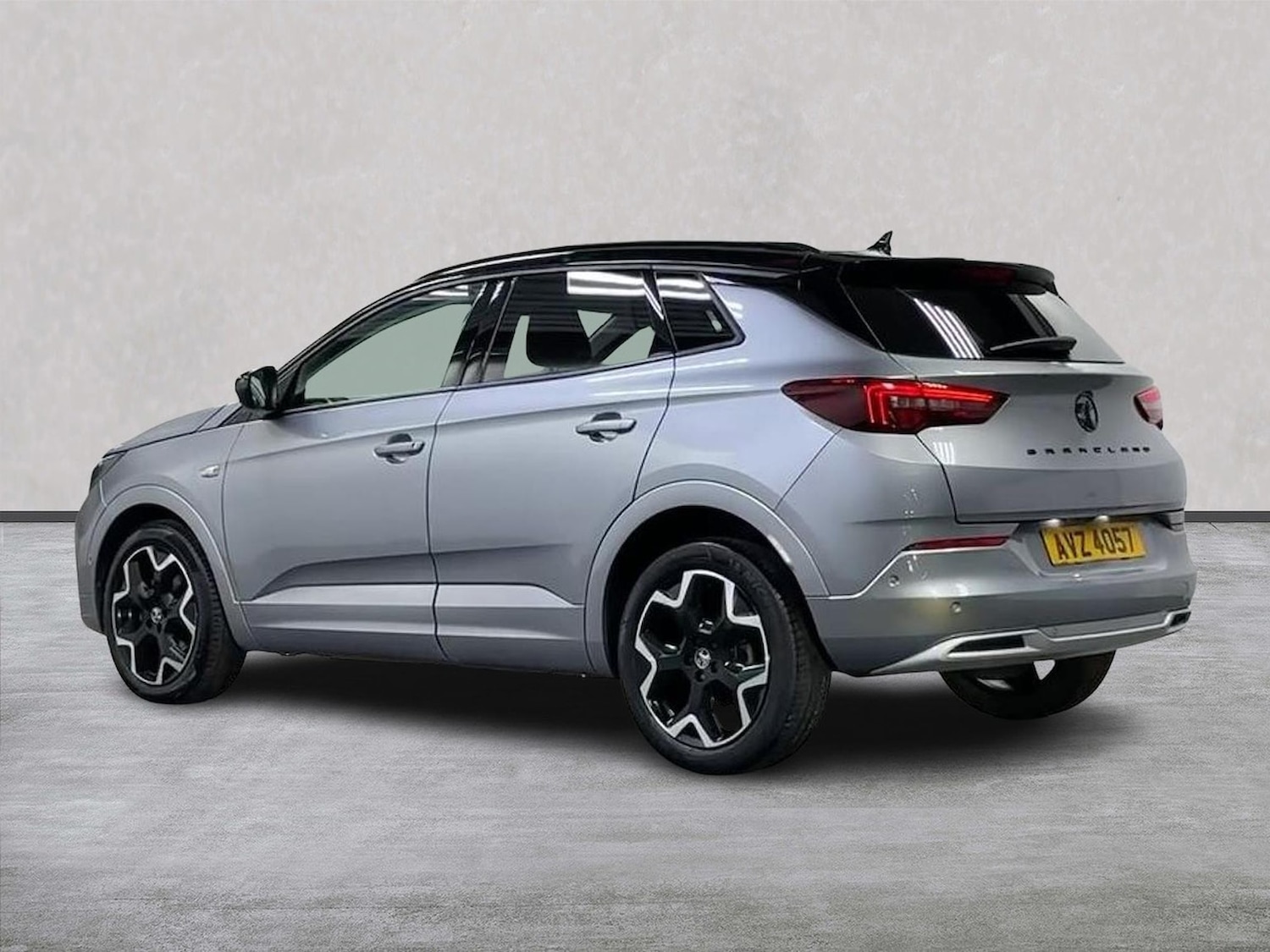 Used Vauxhall Grandland 2023 for sale - 78106357: Photo 2