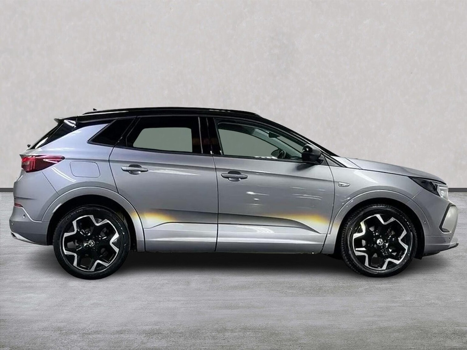 Used Vauxhall Grandland 2023 for sale - 78106357: Photo 3