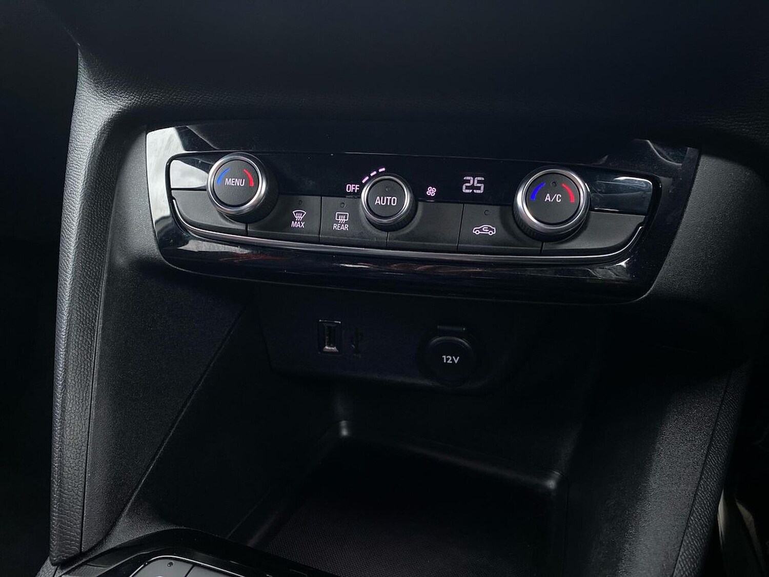 Used Vauxhall Corsa 2023 for sale - 77701330: Photo 12