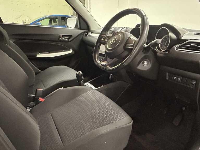 Used Suzuki Swift 2020 for sale - 77670745: Photo 29