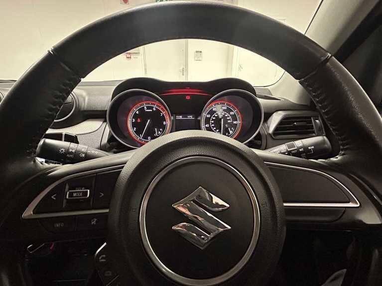 Used Suzuki Swift 2020 for sale - 77670745: Photo 32