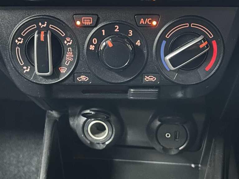 Used Suzuki Swift 2020 for sale - 77670745: Photo 36