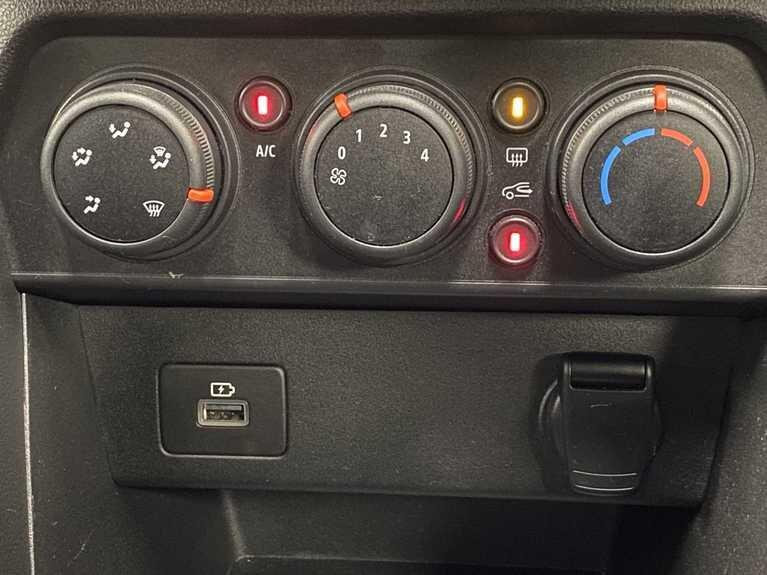 Used Dacia Sandero 2021 for sale - 76912639: Photo 36