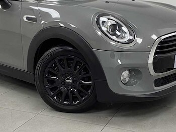 Used MINI Hatch 2018 for sale - 77305156: Photo