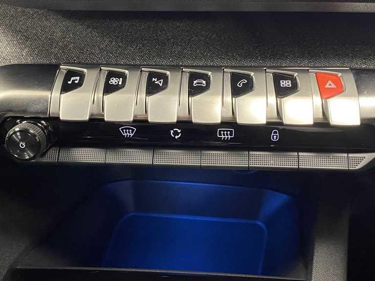 Used Peugeot 3008 2023 for sale - 76715613: Photo 33