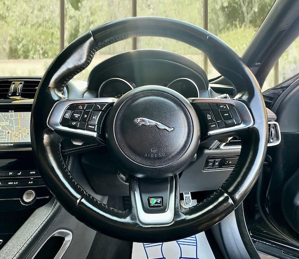 Used Jaguar F-Pace 2018 for sale - 76200851: Photo 13