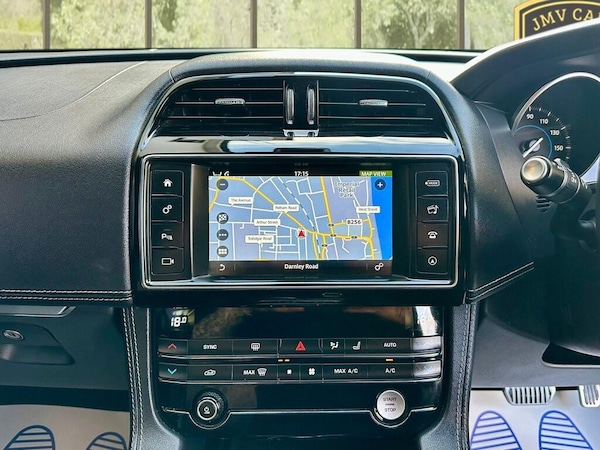 Used Jaguar F-Pace 2018 for sale - 76200851: Photo 15