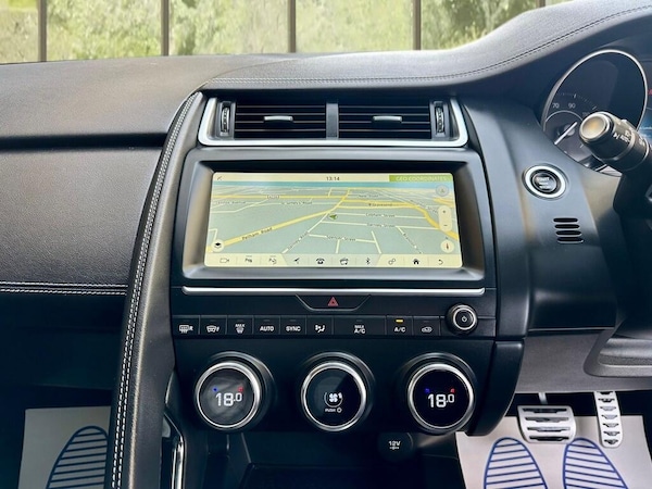 Used Jaguar E-Pace 2018 for sale - 76314359: Photo 15
