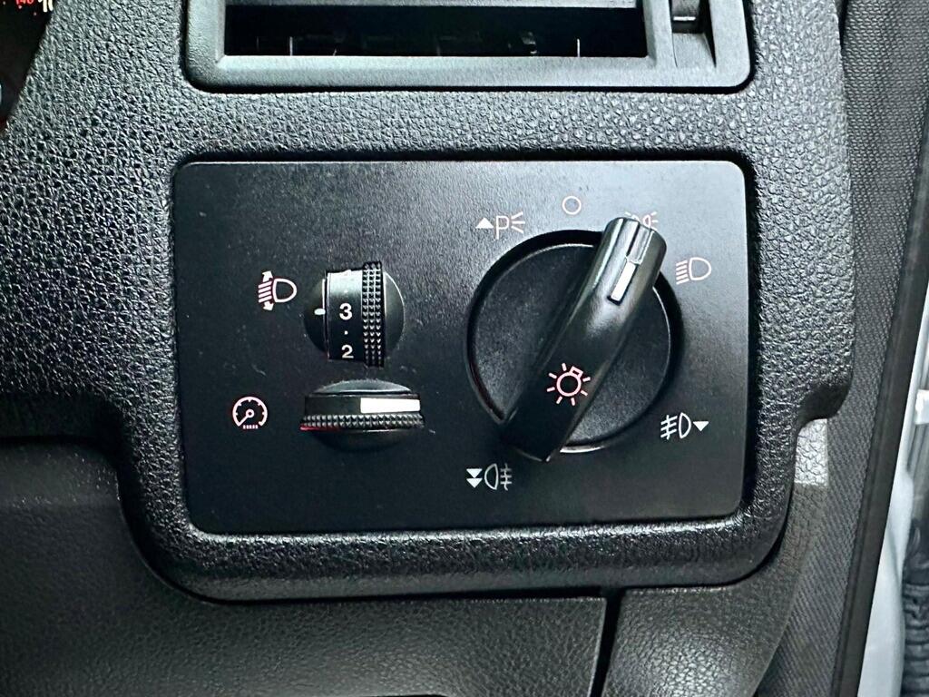 Used Ford Kuga 2011 for sale - 76270876: Photo 15