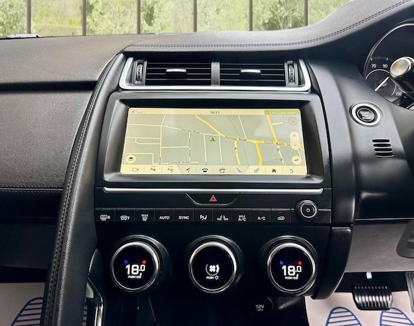 Used Jaguar E-Pace 2018 for sale - 76306733: Photo 16