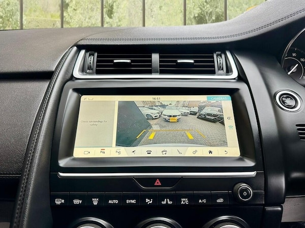 Used Jaguar E-Pace 2018 for sale - 76306733: Photo 17