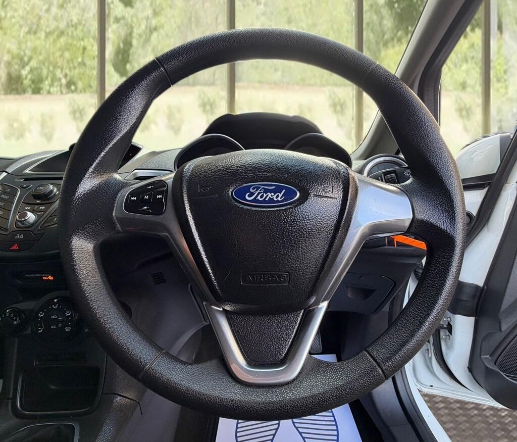 Used Ford Fiesta 2015 for sale - 77839701: Photo 8