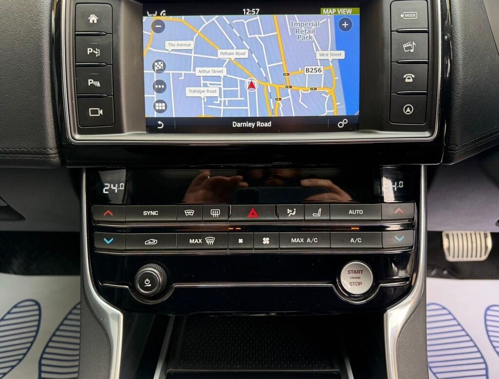 Used Jaguar XE for sale - 77823880: Photo 19