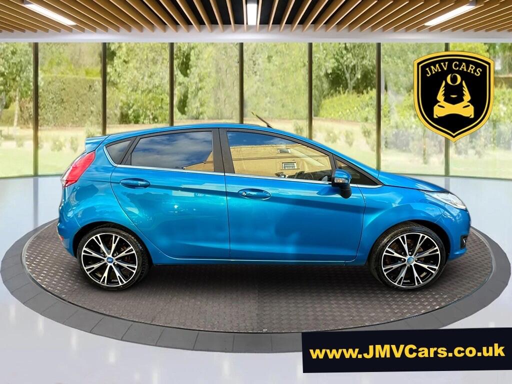 Used Ford Fiesta 2015 for sale - 77052515: Photo 2