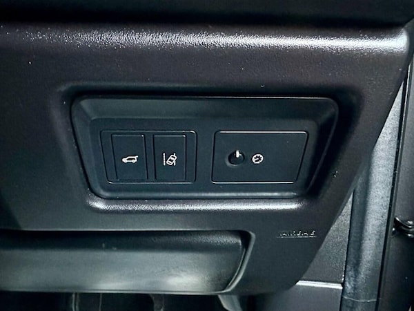Used Land Rover Discovery Sport 2017 for sale - 76336872: Photo 22
