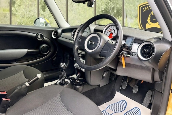 Used MINI Hatch 2009 for sale - 76179743: Photo 9