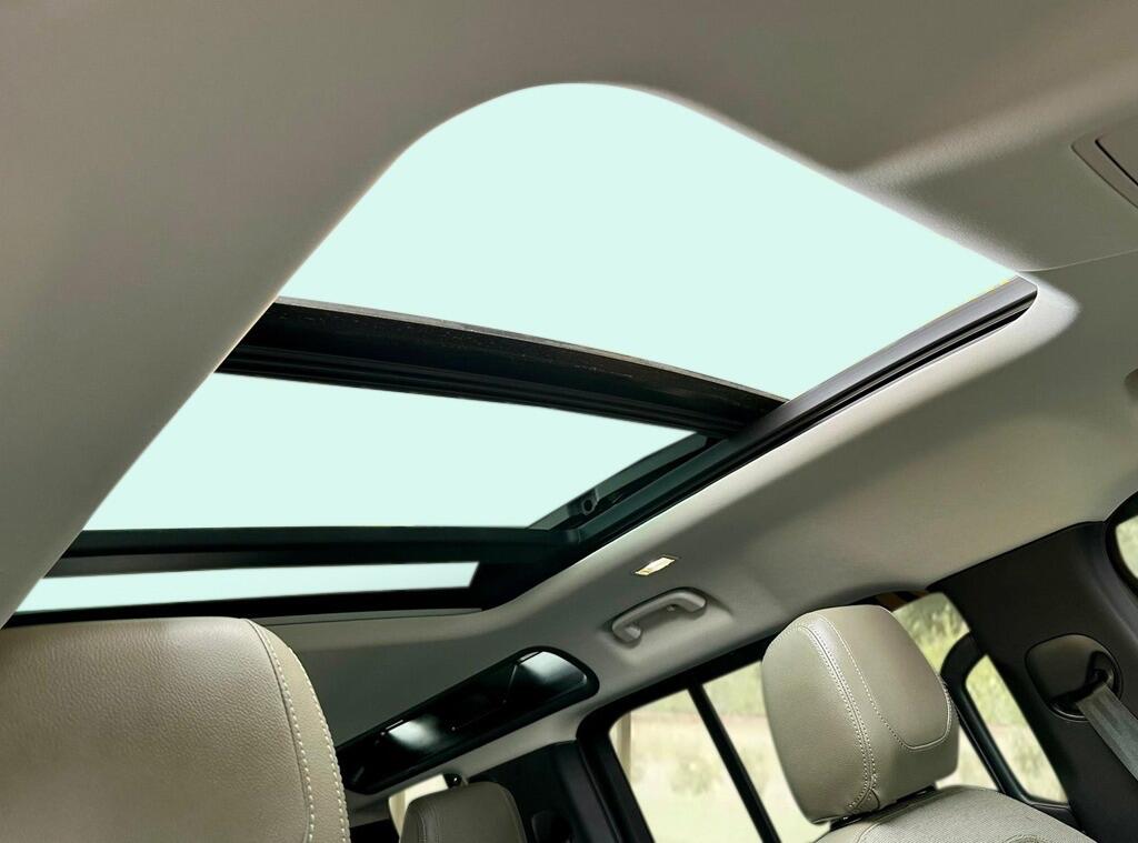 Used Land Rover Defender 2020 for sale - 76528055: Photo 12