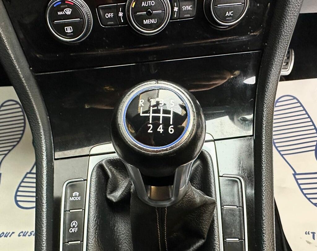 Used Volkswagen Golf 2014 for sale - 76592817: Photo 17