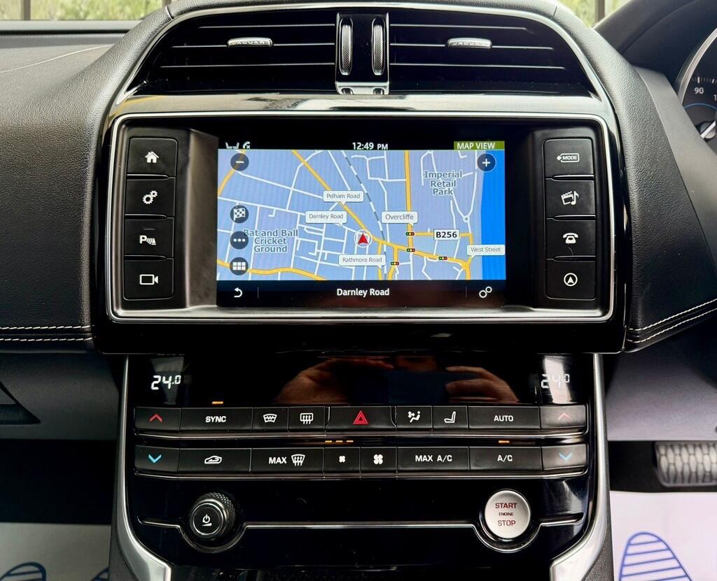 Used Jaguar XE 2017 for sale - 78058682: Photo 14