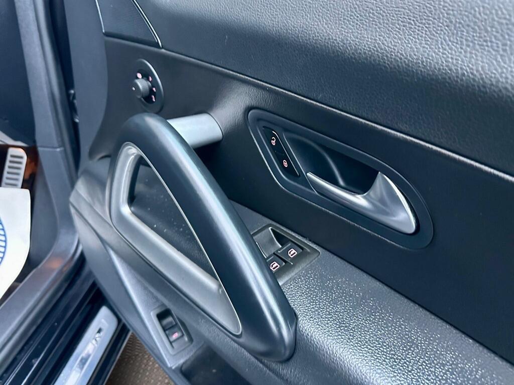 Used Volkswagen Scirocco 2012 for sale - 77120693: Photo 16