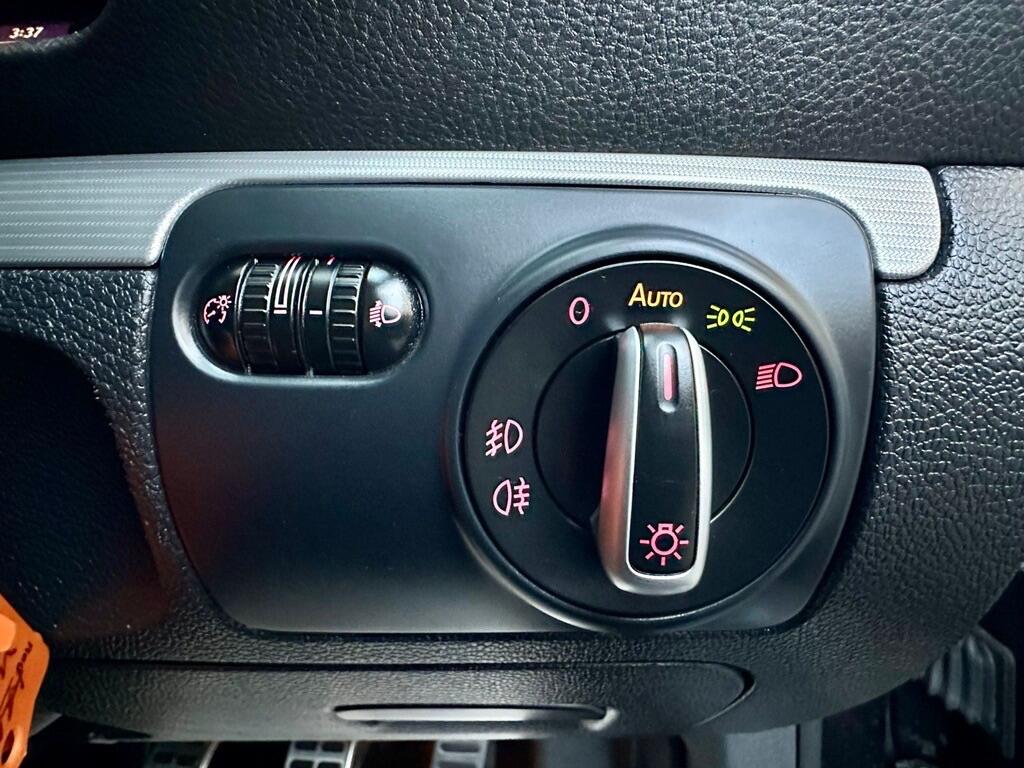 Used Volkswagen Scirocco 2012 for sale - 77120693: Photo 17