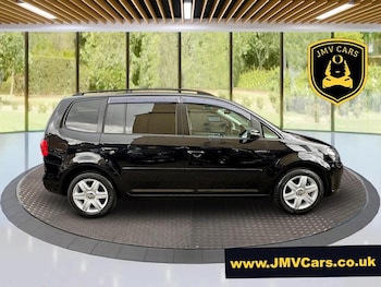 Used Volkswagen Touran 2015 for sale - 75858046: Photo