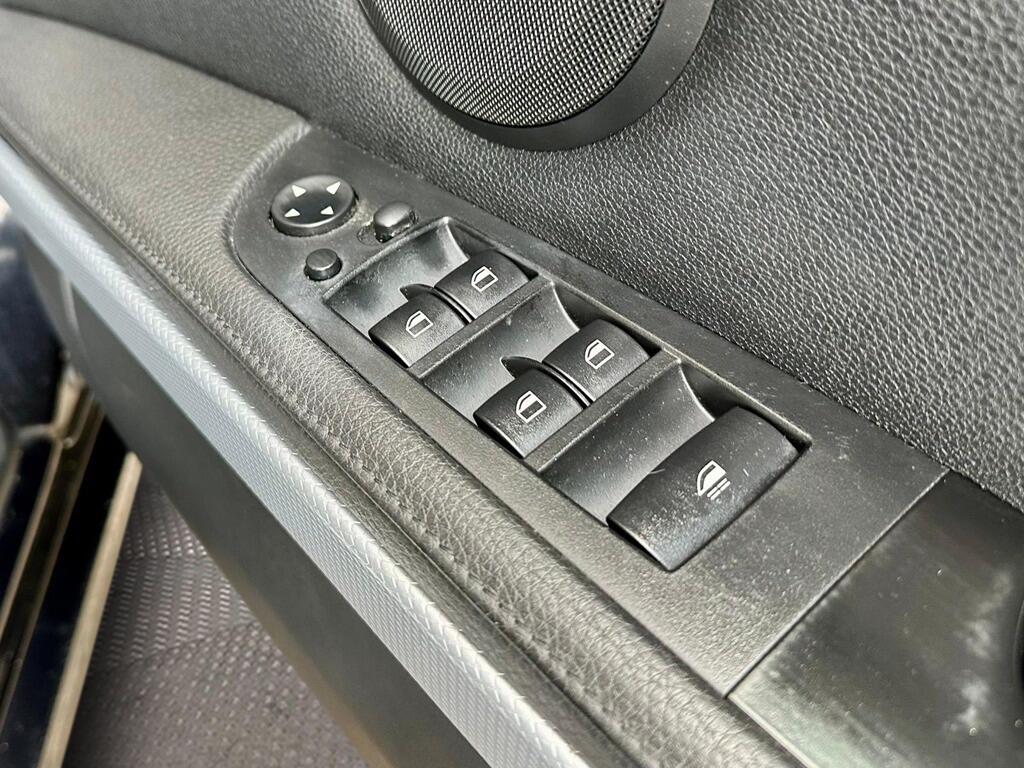 Used BMW 3 Series 2010 for sale - 76371139: Photo 20