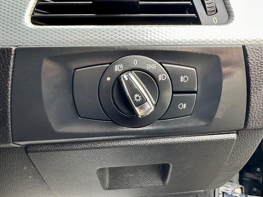 Used BMW 3 Series 2010 for sale - 76371139: Photo 22