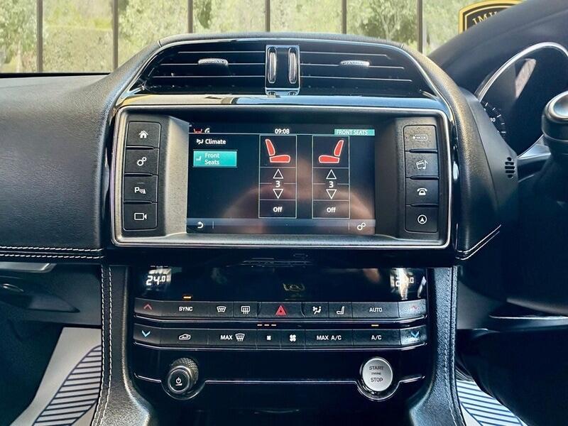 Used Jaguar F-Pace 2018 for sale - 77376137: Photo 18