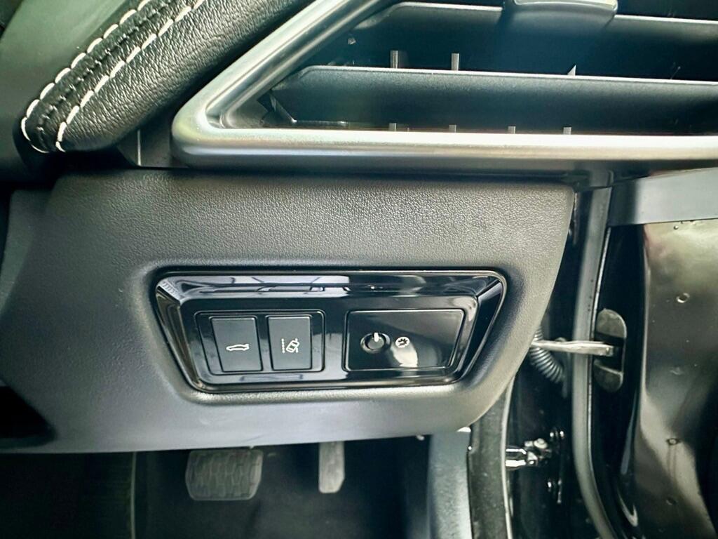 Used Jaguar XE 2017 for sale - 77637829: Photo 22