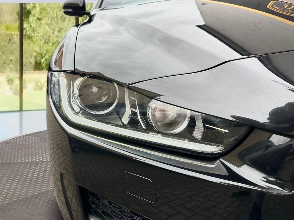 Used Jaguar XE 2017 for sale - 77637829: Photo 9