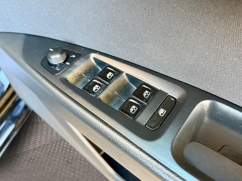 Used SEAT Leon 2017 for sale - 77957989: Photo 17