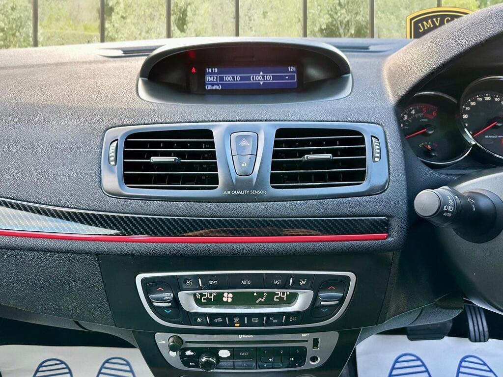 Used Renault Megane 2013 for sale - 76918657: Photo 10