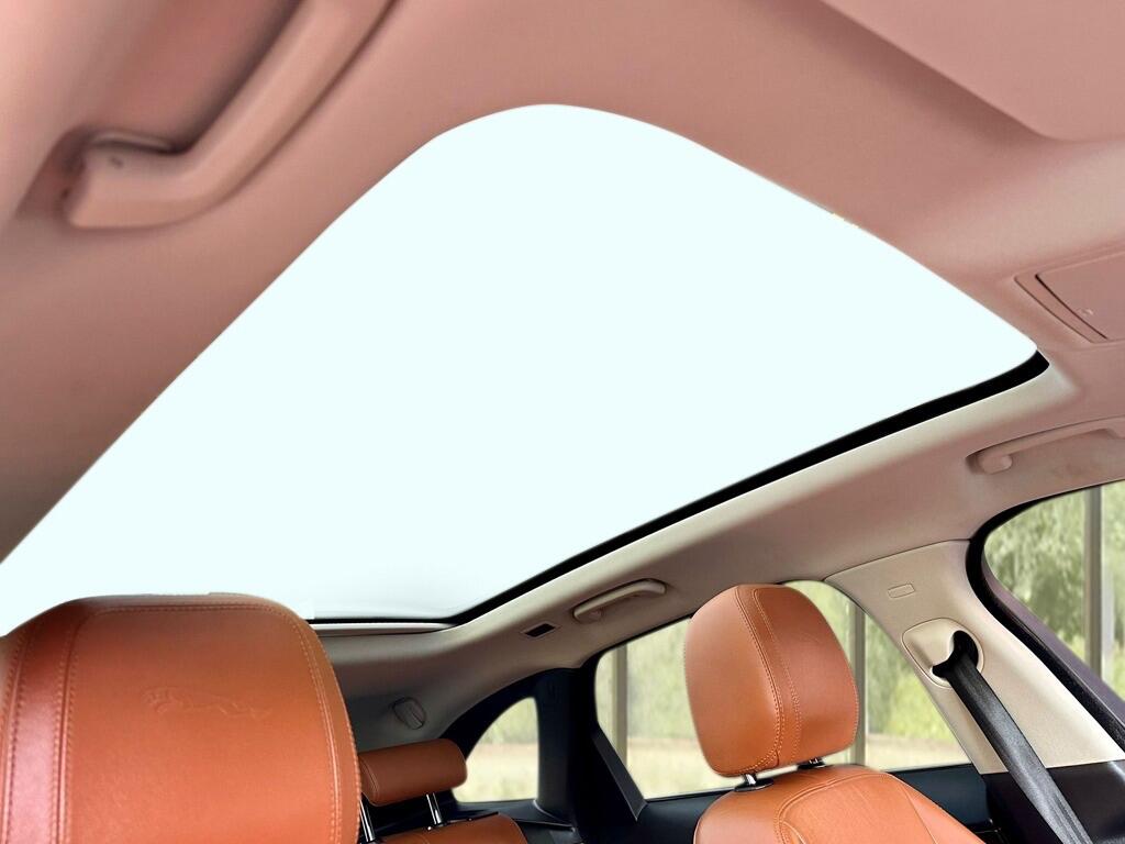 Used Jaguar F-Pace 2018 for sale - 76424408: Photo 12