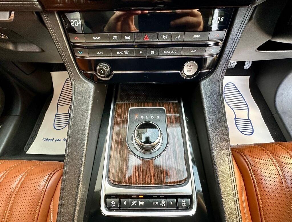 Used Jaguar F-Pace 2018 for sale - 76424408: Photo 18