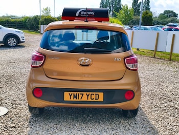 Used Hyundai i10 2017 for sale - 78402560: Photo