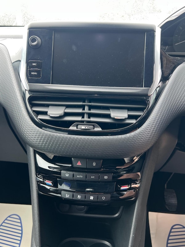 Used Peugeot 208 2019 for sale - 75538991: Photo 19