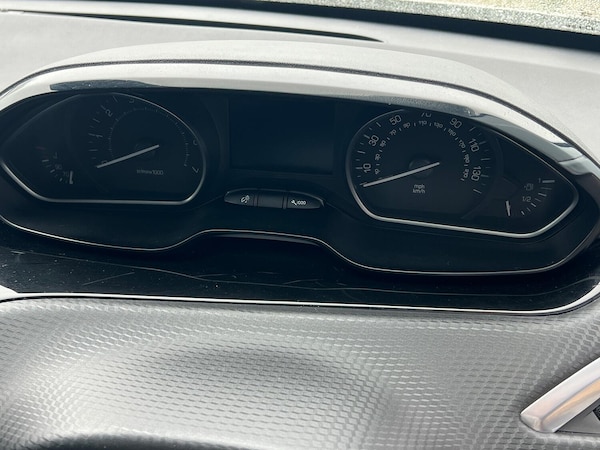 Used Peugeot 208 2019 for sale - 75538991: Photo 20