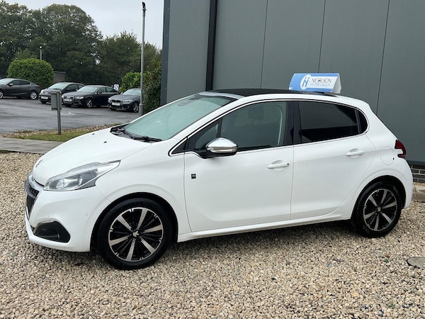 Used Peugeot 208 2019 for sale - 75538991: Photo 2