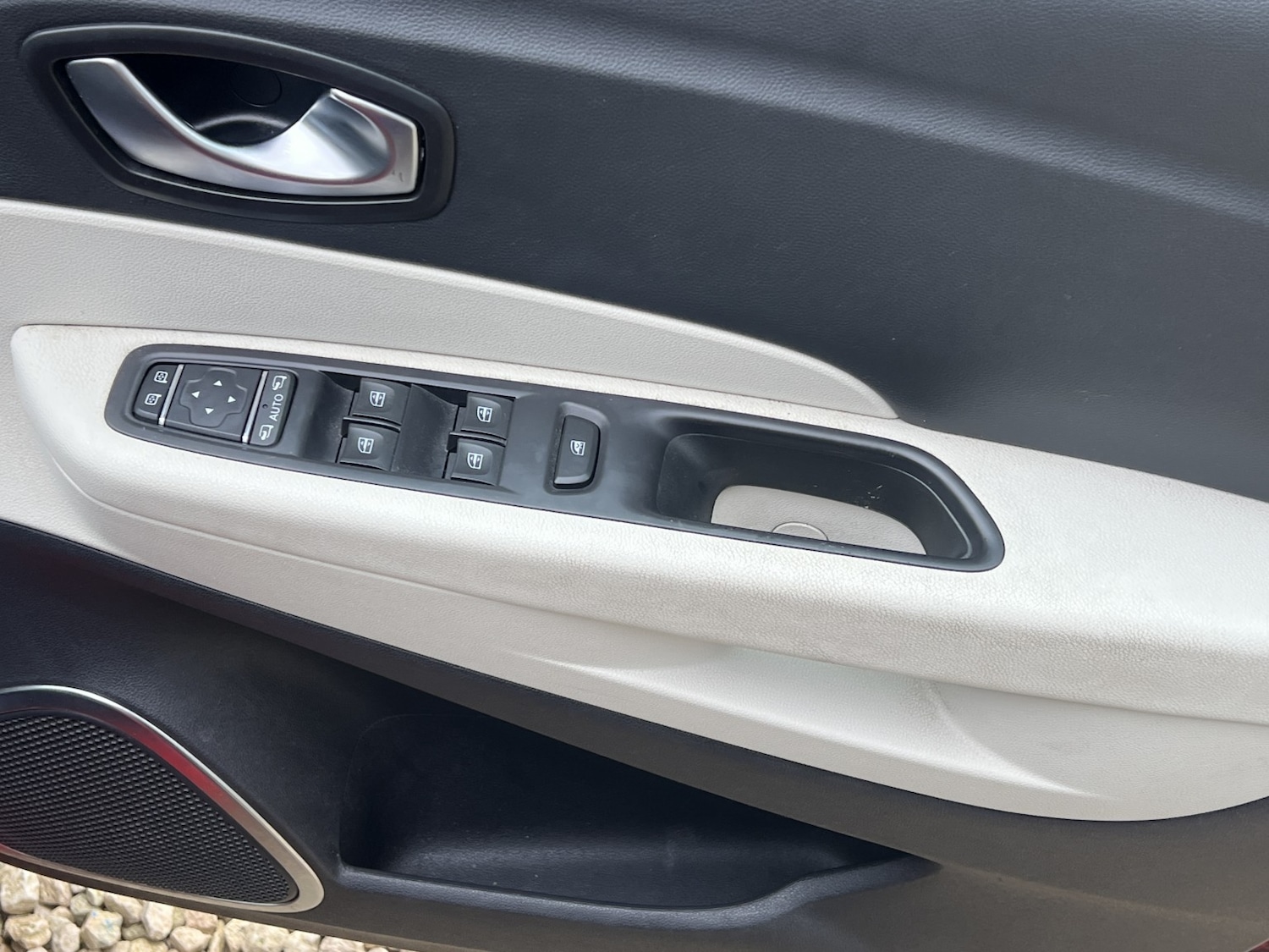 Used Renault Captur 2019 for sale - 77129612: Photo 43