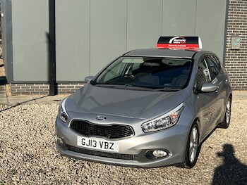 Used Kia Ceed 2013 for sale - 76576923: Photo