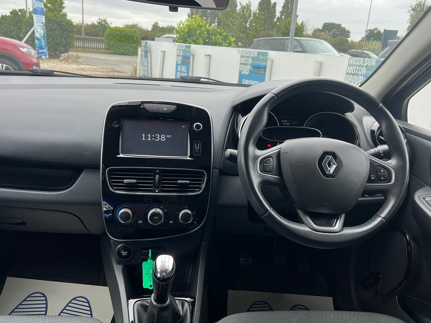 Used Renault Clio 2017 for sale - 76794206: Photo 25