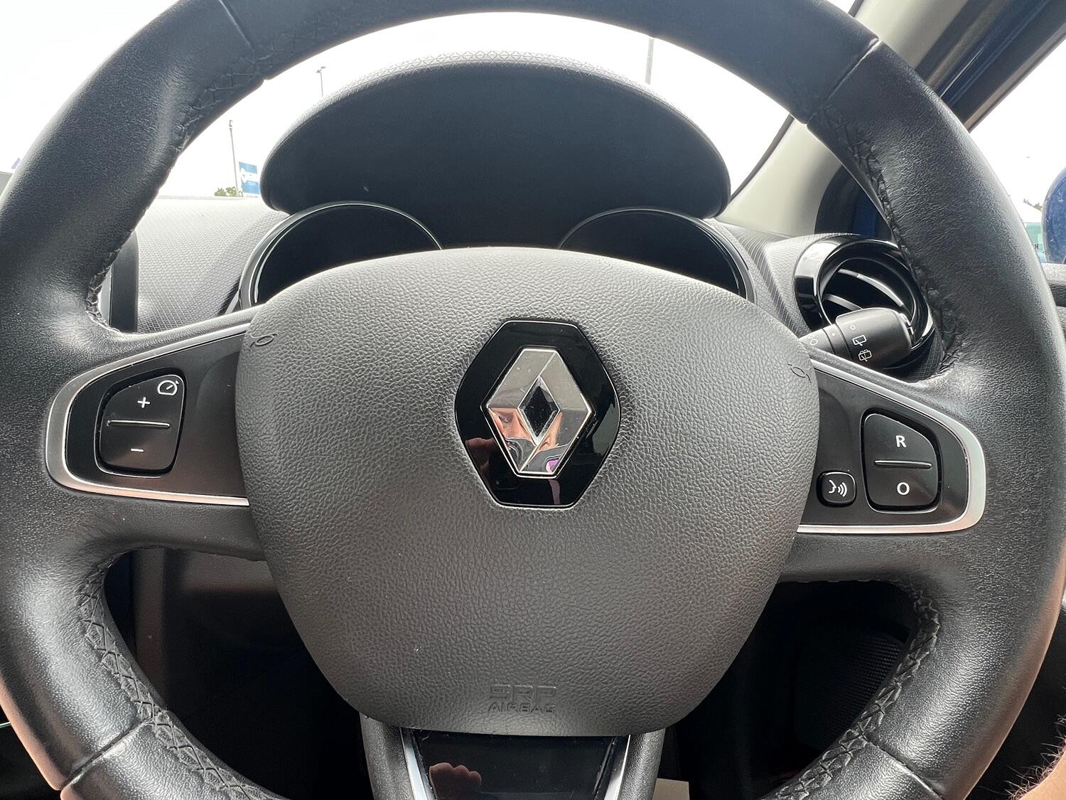 Used Renault Clio 2017 for sale - 76794206: Photo 37