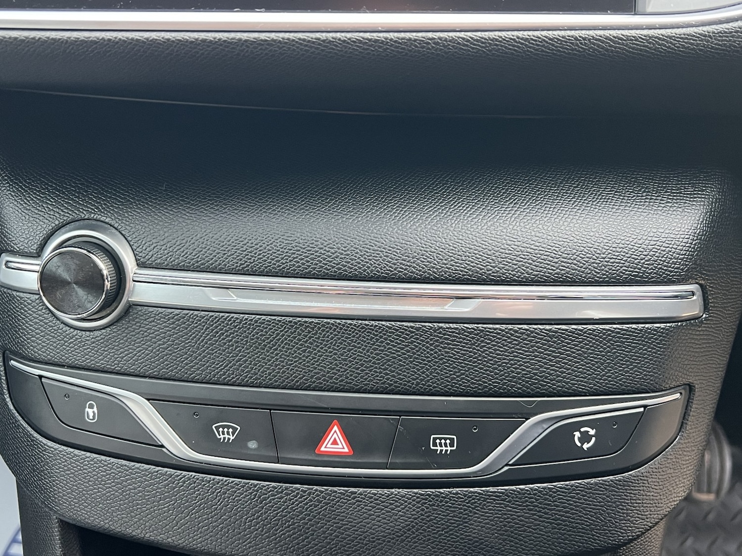 Used Peugeot 308 2016 for sale - 77251240: Photo 35