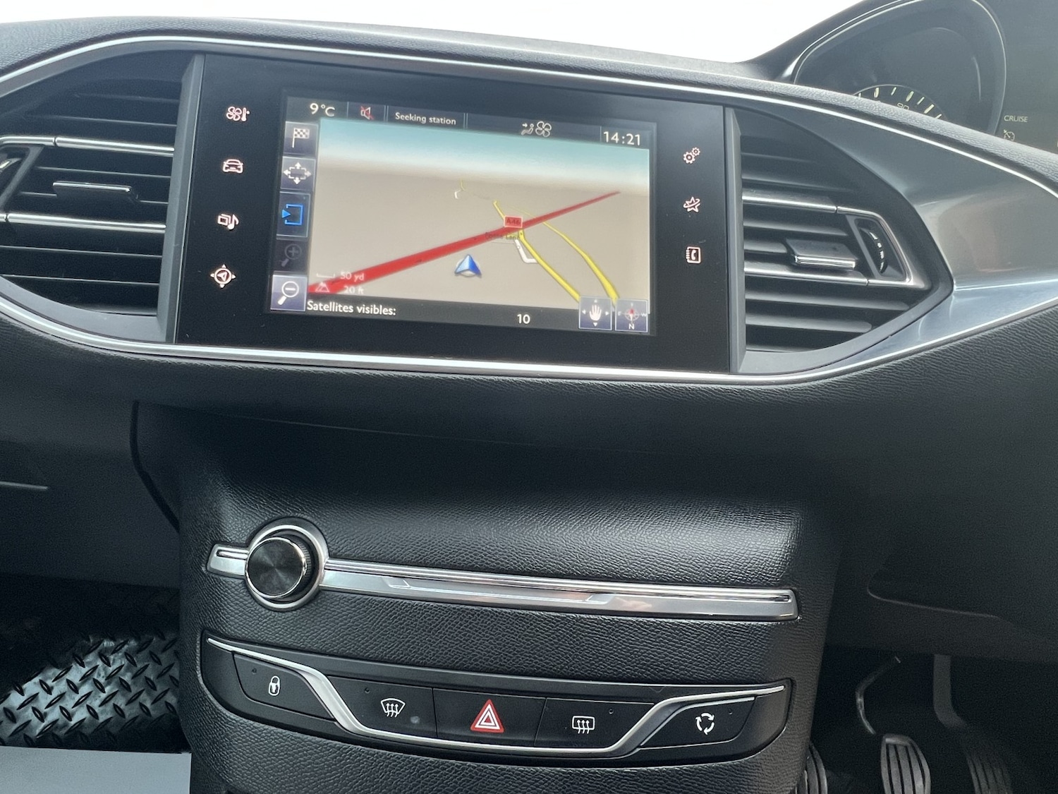 Used Peugeot 308 2016 for sale - 77251240: Photo 40